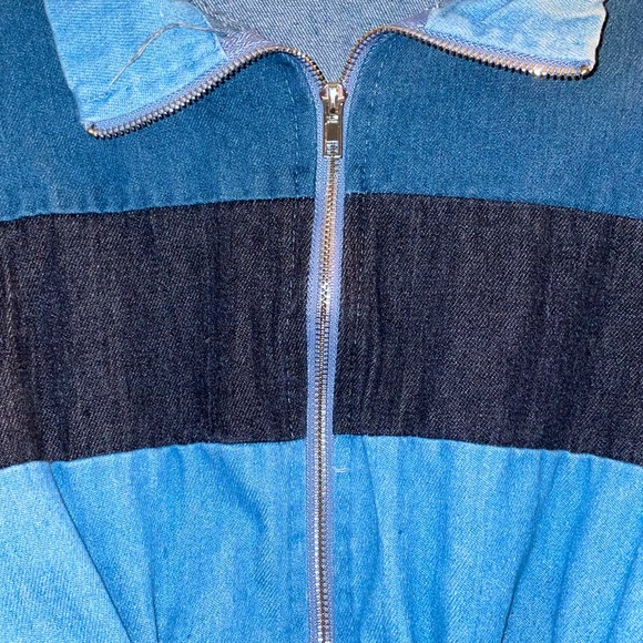 Cropped Jean Jacket - Picture 4 of 6